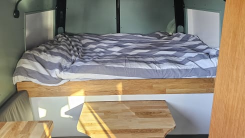 2p Renault bus from 2016