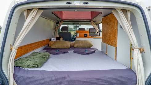 LEOPARD – Unique Volkswagen Camper (M+S Alpine tires and Euro 4!)