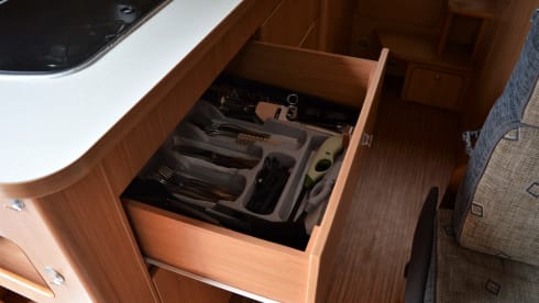 Beautiful complete and very neat 6-person camper (Fiat Ducato Adria Mobil)