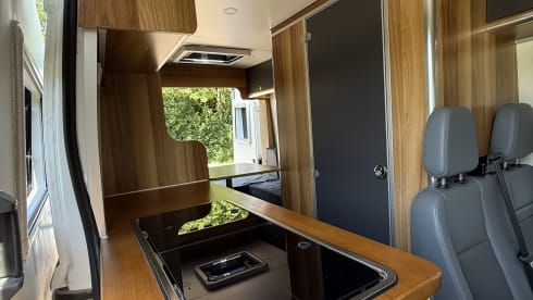 Camper – 2p Ford bus from 2015