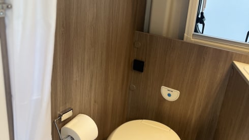 Bonny – 4p Carado campervan from 2024