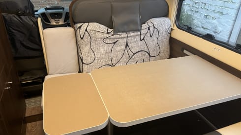 🚐 6 berth Roller Team Zefiro 765 from 2018