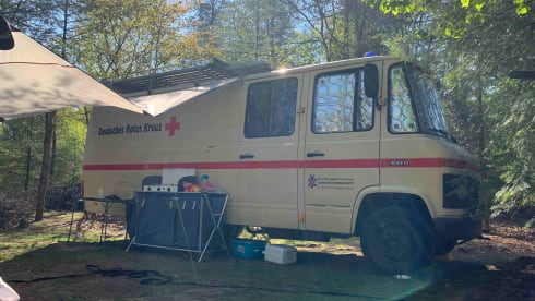 Frans – Red Cross ambulance