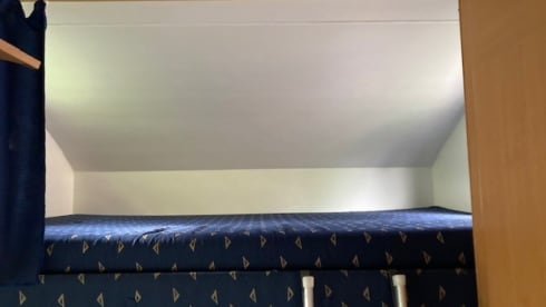 Fijne gezinscamper met 6 zit & slaapplaatsen.  – 6p Fiat alcove from 2004