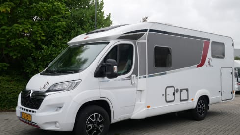 2-seater Bürstner semi-integrated from 2018