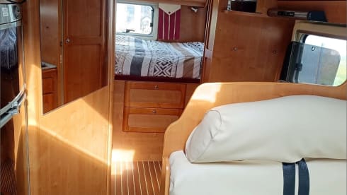 9083df – Camping Car Rapido Integral