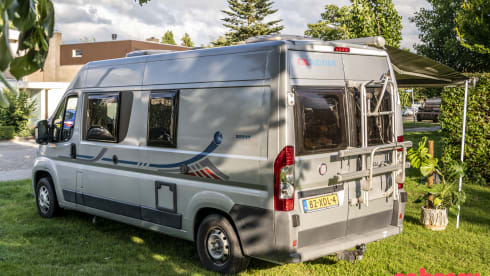 Hygge – Atmospheric camper bus for a fun adventure