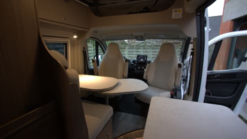 4p Carado bus uit 2023