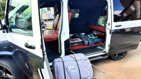 Buddy –  Volkswagen Campervan 2/4 berth Perfect for Adventure Hols! 