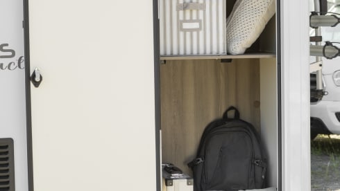 Hamish – New 2025 Compact 4 berth off-grid ready Motorhome