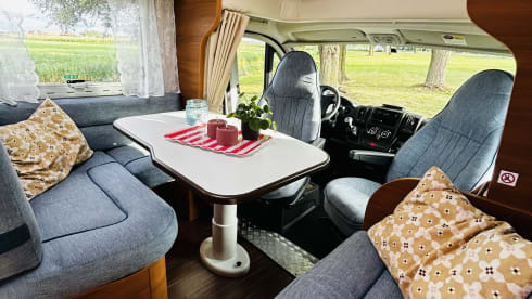 Ariël – Haus auf Rädern! Fiat Alcove mit 4 Sitzen aus dem Jahr 2013