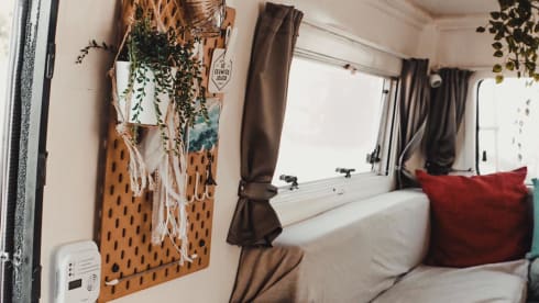 Bennie – Bennie The Van - Portugal