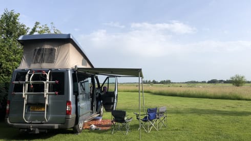 De Nugget – 4p Ford campervan from 2008