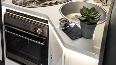 Loki – 4 berth Roller Team 290 Sport from 2020