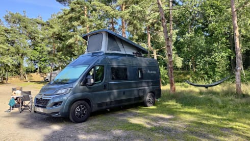 Clever Van with roof tent (4 persons) - Built in 2022