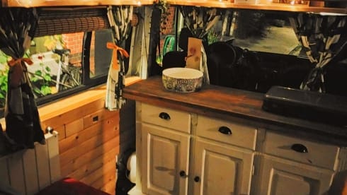 Kermit – On an adventure with our fantastic Kermit the bus camper!