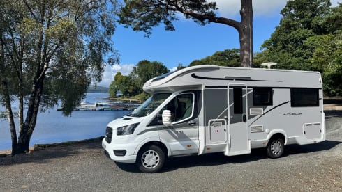 Kaz the Family Motorhome – Adventure-Ready 6 Berth Roller Team Motorhome – Family Comfort on Wheels