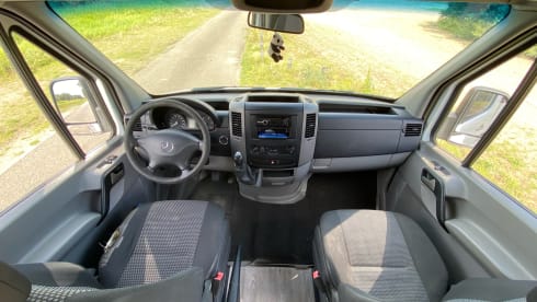 Unique, compact and modern bus camper (self-sufficient)