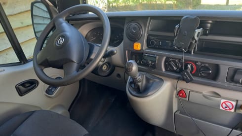 2p Anderer Bus aus dem Jahr 2017