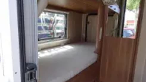 Super – Nice spacious camper for 6 people
