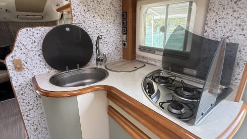 Bella – 4-person Rapido integrated, renovated 