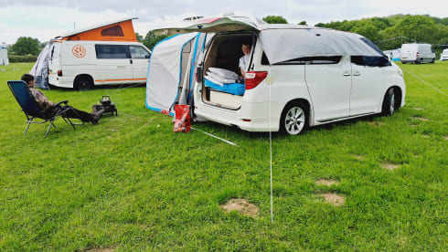 Mabel – Easy to drive, cosy automatic camper 