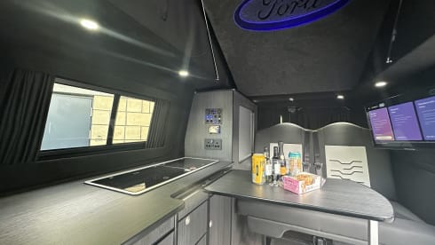 Wilbert – Ford Transit Custom 4 berth pop top