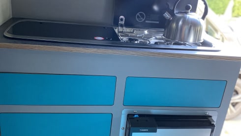 MWB – 5 berth Mercedes-Benz campervan from 2016