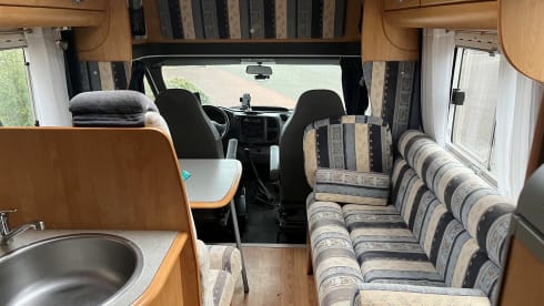 Campie – 4p Chausson semi-integrated uit 2004