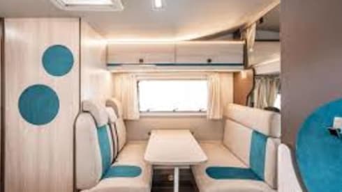 6p Ford alcove uit 2023