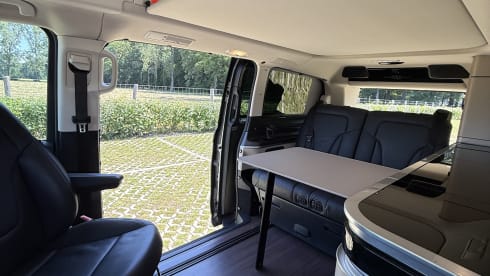 MP – 4p Mercedes-Benz Marco polo V300 4-Matic Full