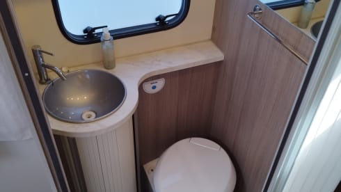 Lena – With the camper through Portugal