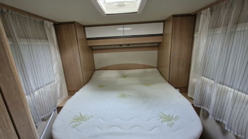 Sunny – Very complete Sunlight camper