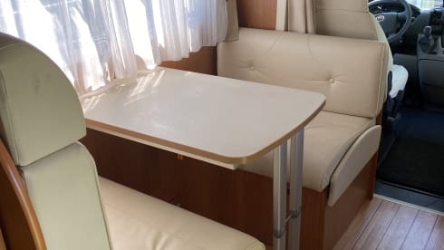 De Duwies on the road – Spacious mobile home