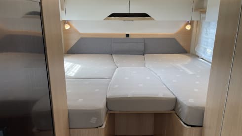 4p Hymer semi-integrated from 2023