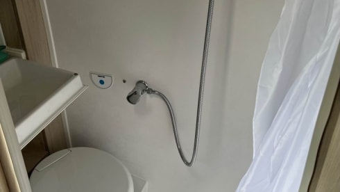 Lola – 2 berth Autotrail campervan