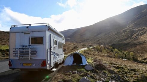 Vondel – Cozy 5-person family camper Fiat Ducato 2000