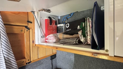 Homely camper 3 berth, 3 seatbelts, fixed bed  – 3 berth Citroën campervan from 2014
