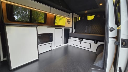 Busbie – 5 berth Volkswagen campervan from 2016