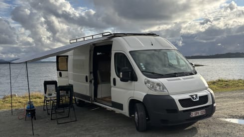 Busje – Peugeot campervan omgebouwd in 2026