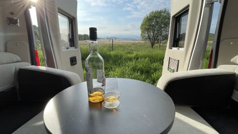 The Catbus  – 4 Berth Swift Select 184 (2017)