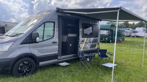 Theodore  – 2 berth Swift TREKKER 