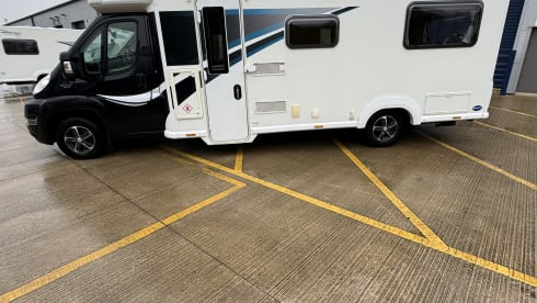 6 berth Peugeot semi-integrated from 2013