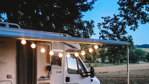 2 to 4 person Bürstner camper for the perfect holiday
