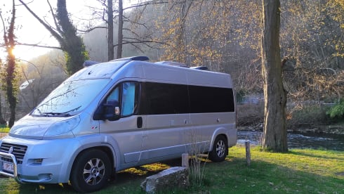 Cosy and compact 2p Ford Pösll campervan.