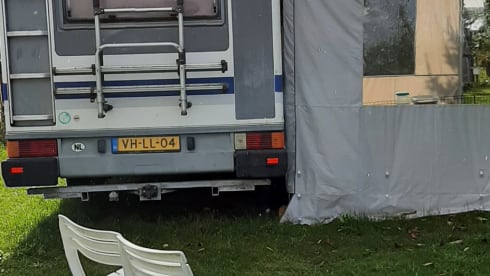blue bird – 4-person Fiat 280 / Knaus from 1990