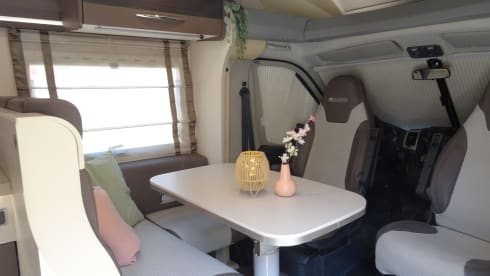 Coast Roller  – 4p Chausson semi-integrated uit 2016