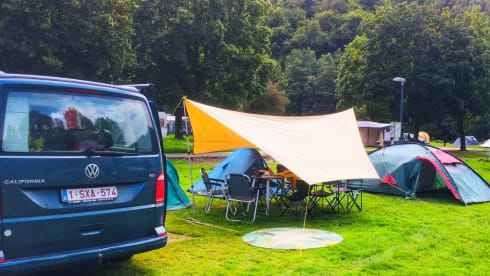 Toontje – Toontje: 4p Volkswagen campervan from 2017