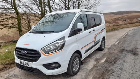 FM21 – 4 berth Ford campervan from 2021