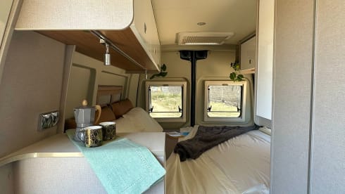 Nuovissimo furgonato Delfin Burstner